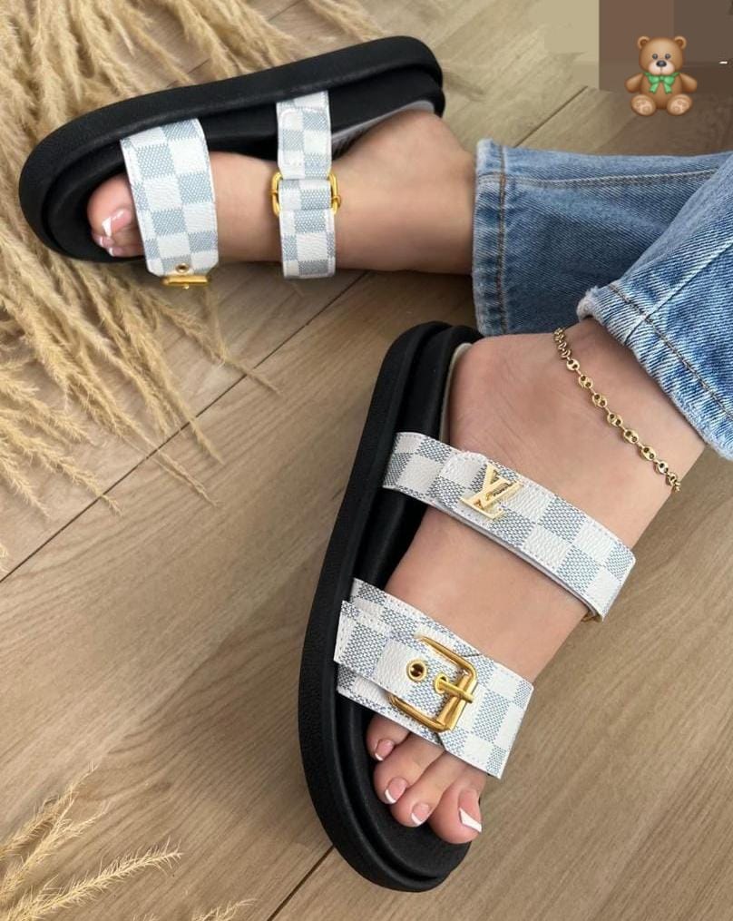 Sandalias de doble hebilla con estampado de cuadros en color Blanco a cuadros